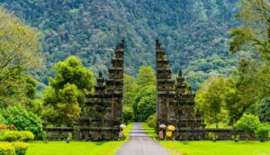 Top 10 Travel Destinations to Visit