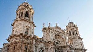 Spain Vacation Packages Crafted for Depth, Comfort, and Cultural Authority