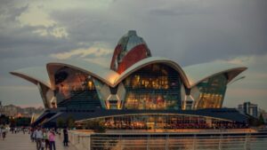 6 Days Baku Tour Itinerary – Culture, Nightlife & Scenic Beauty
